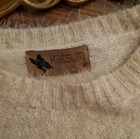 Katsumi fuzzy sweater with pearl accents - Picture 9 of 11